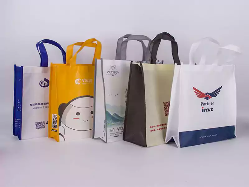 Custom shopping bags