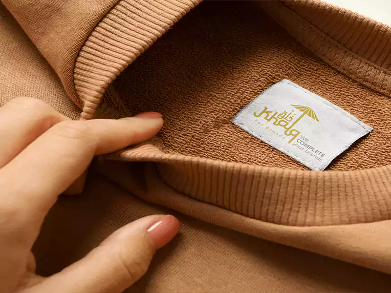 Sweatshirt neck label