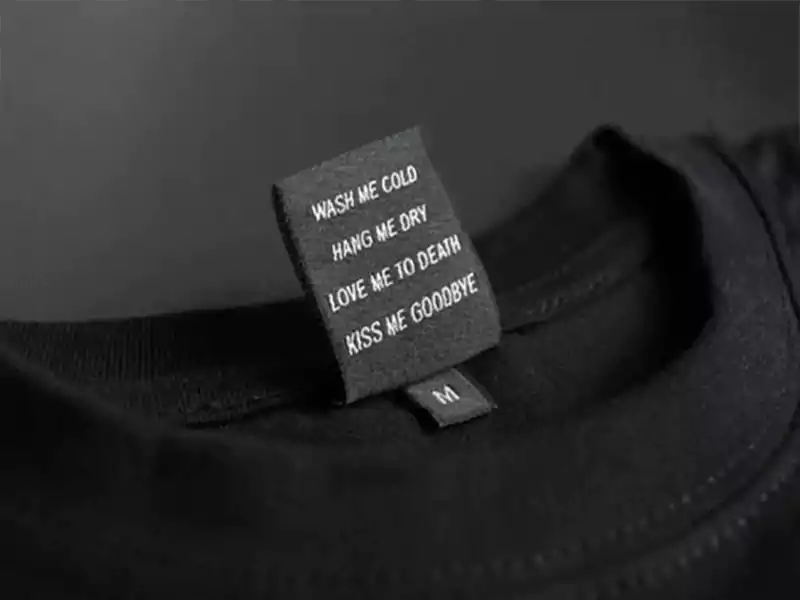 T-shirt custom neck label