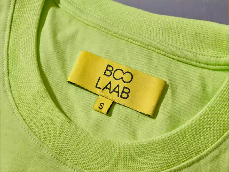 Hoodie woven neck label